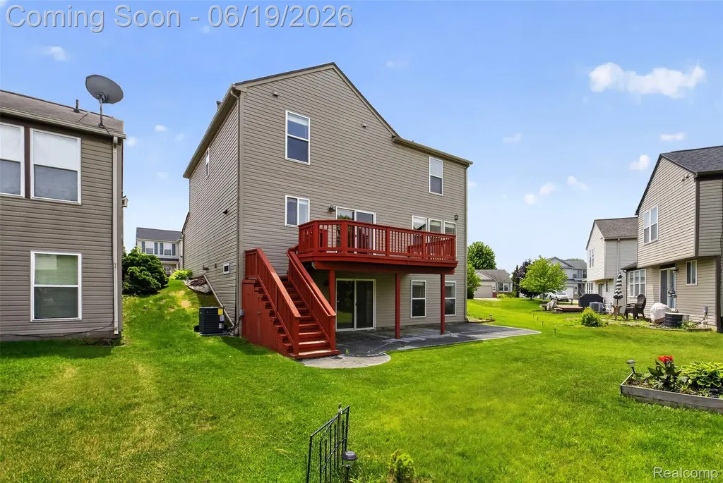 5001 Meadow Crest Circle Grand Blanc Charter Township MI 48442