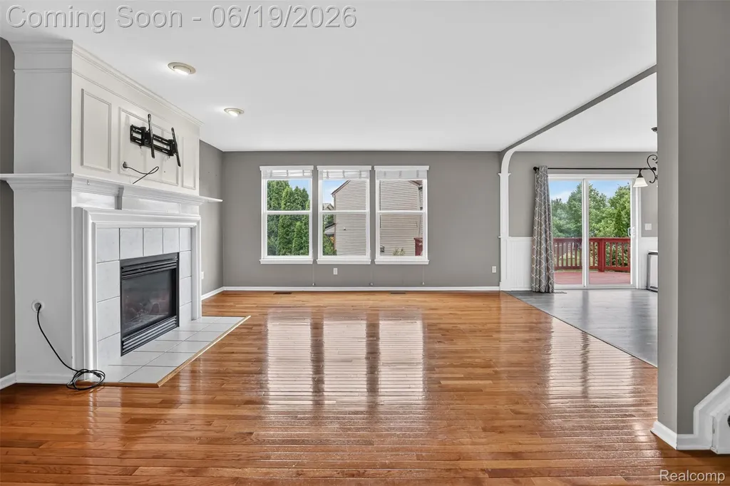 5001 Meadow Crest Circle Grand Blanc Charter Township MI 48442