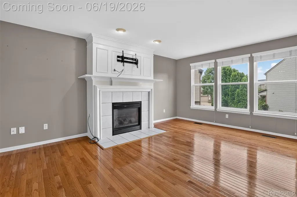 5001 Meadow Crest Circle Grand Blanc Charter Township MI 48442