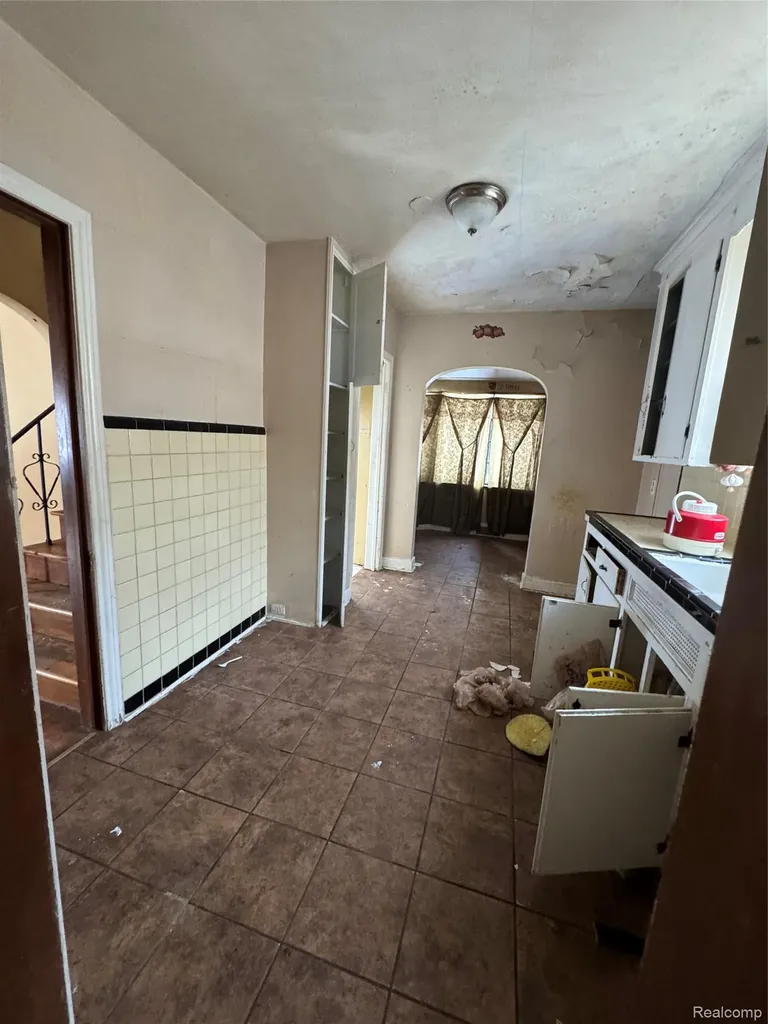 13109 Kilbourne Street Detroit City MI 48213