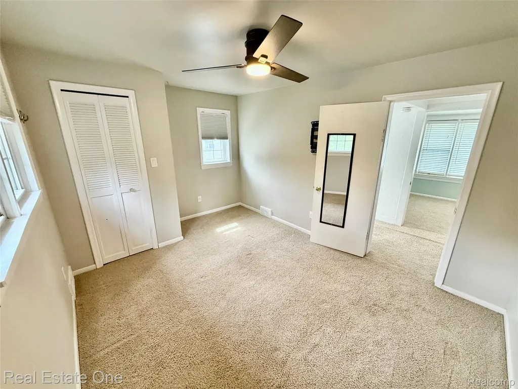 865 Grant Avenue Clawson City MI 48017