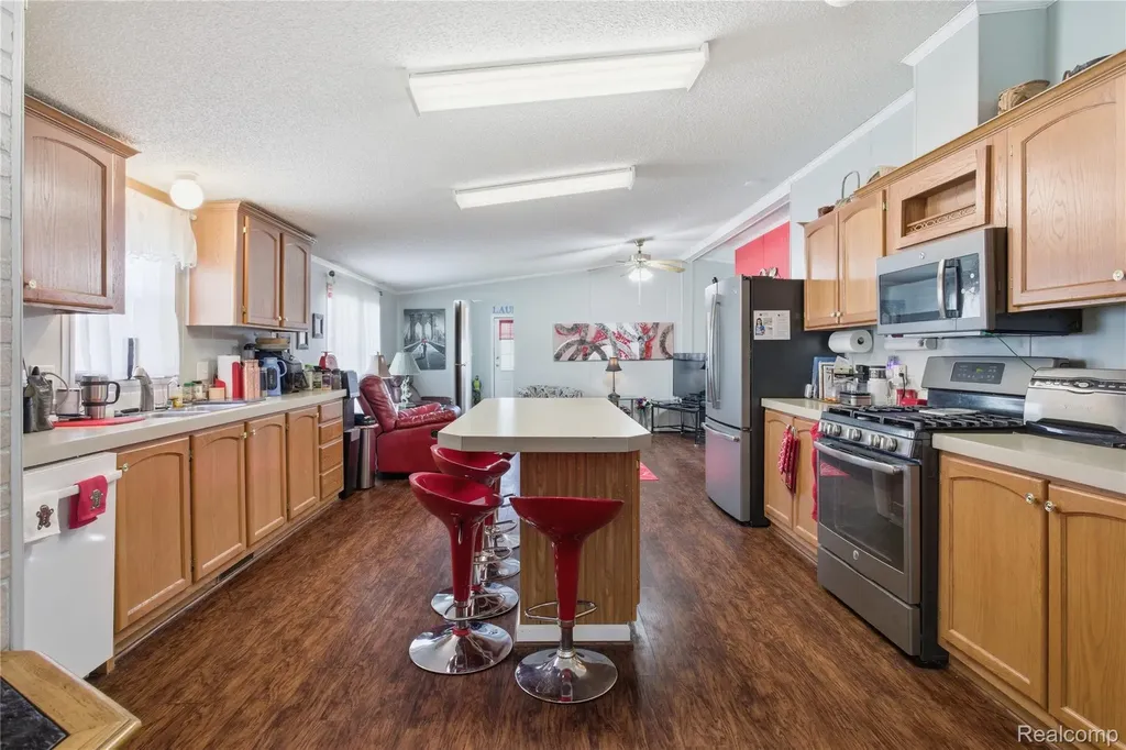 9857 Rembrandt Way Fenton City MI 48430