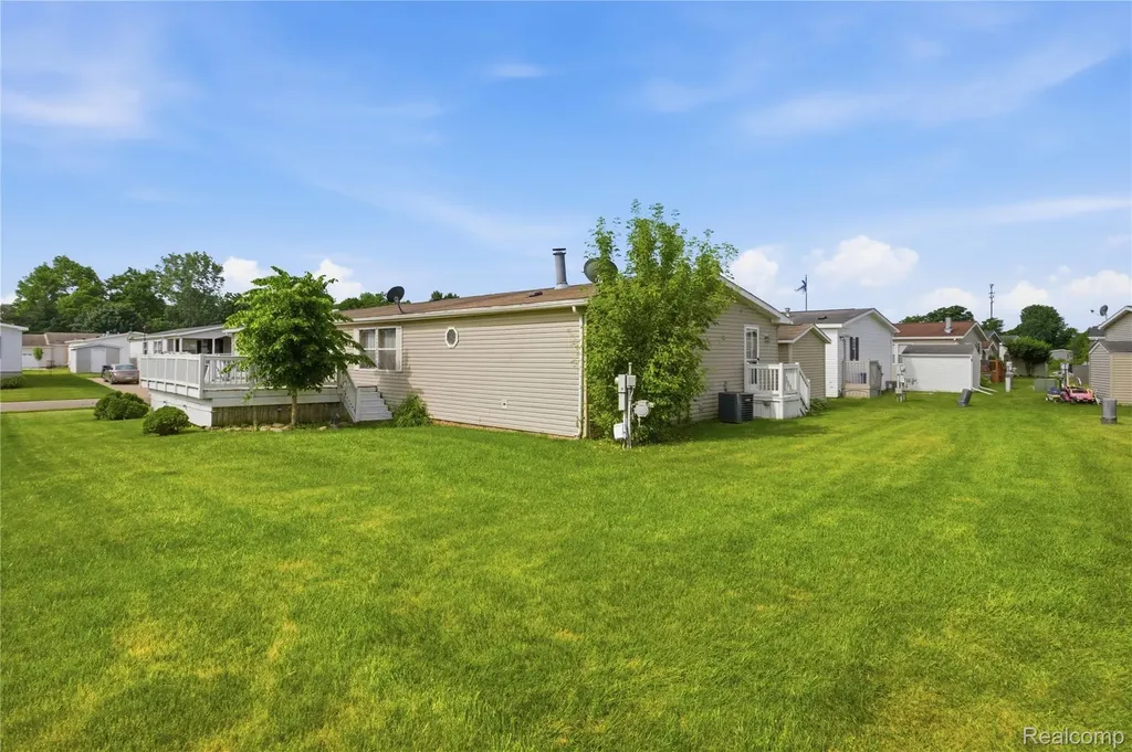 9857 Rembrandt Way Fenton City MI 48430