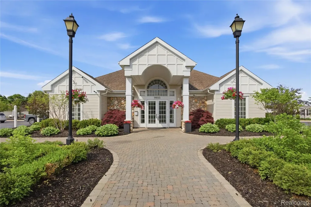 9857 Rembrandt Way Fenton City MI 48430