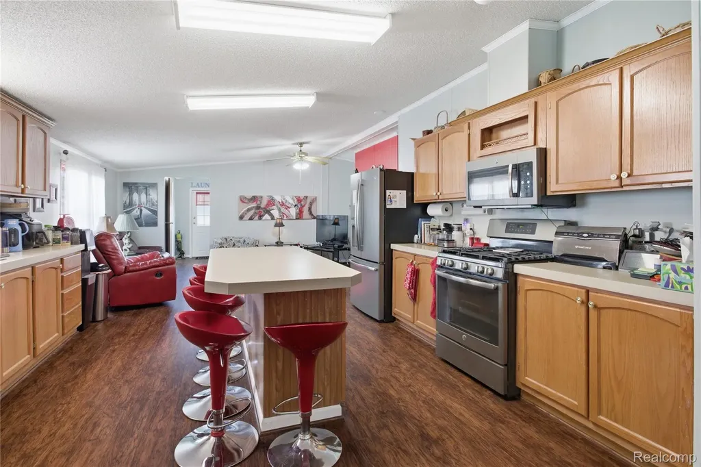 9857 Rembrandt Way Fenton City MI 48430