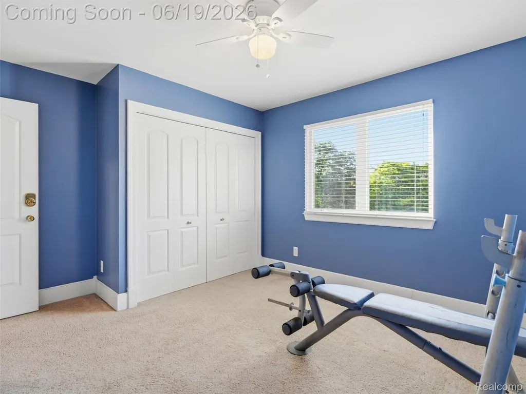 1232 Thorn Ridge Drive Hartland Township MI 48843