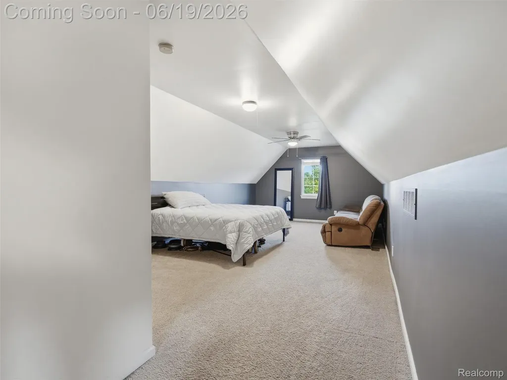 1232 Thorn Ridge Drive Hartland Township MI 48843