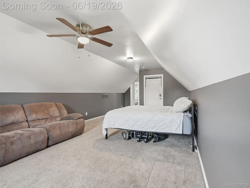 1232 Thorn Ridge Drive Hartland Township MI 48843