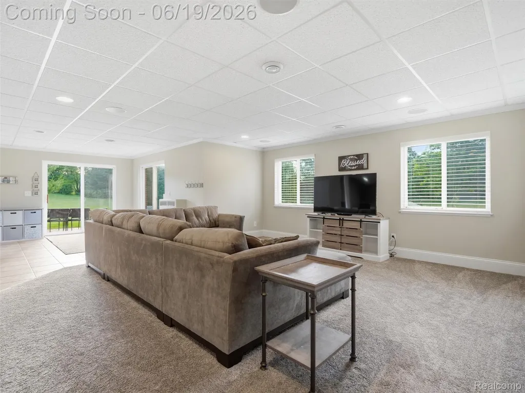 1232 Thorn Ridge Drive Hartland Township MI 48843