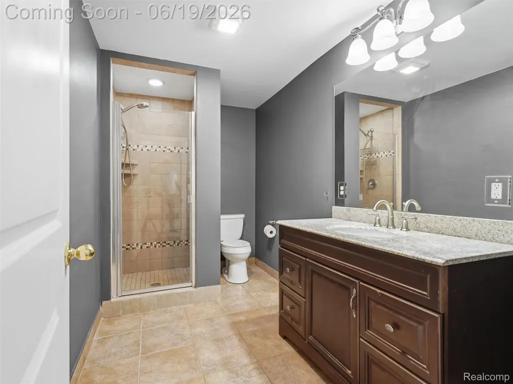 1232 Thorn Ridge Drive Hartland Township MI 48843