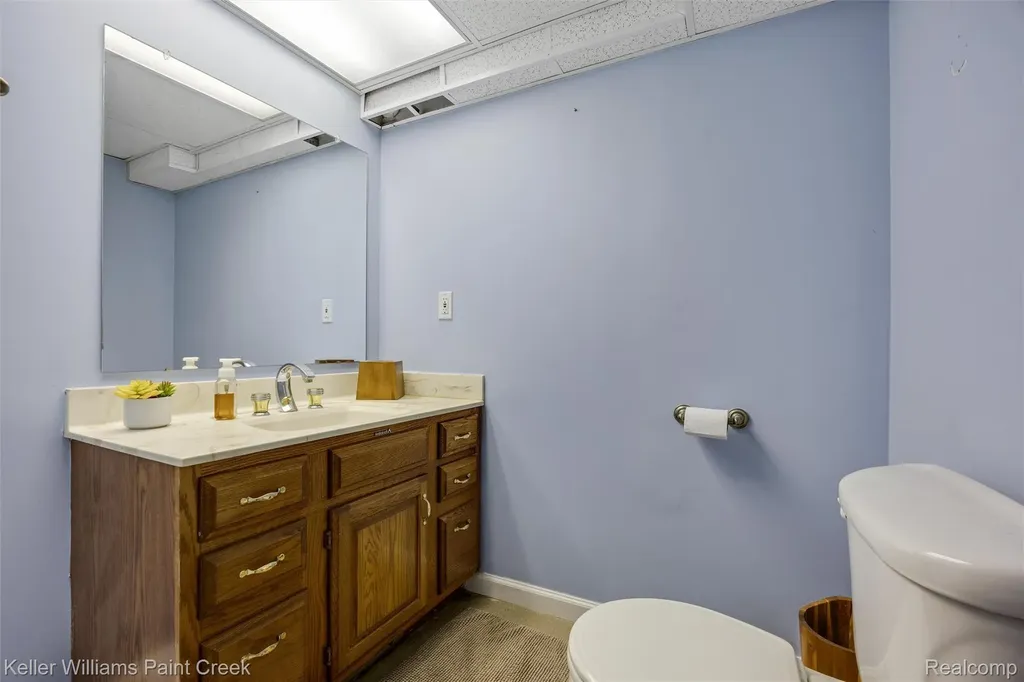 5153 Busch Avenue Warren City MI 48091