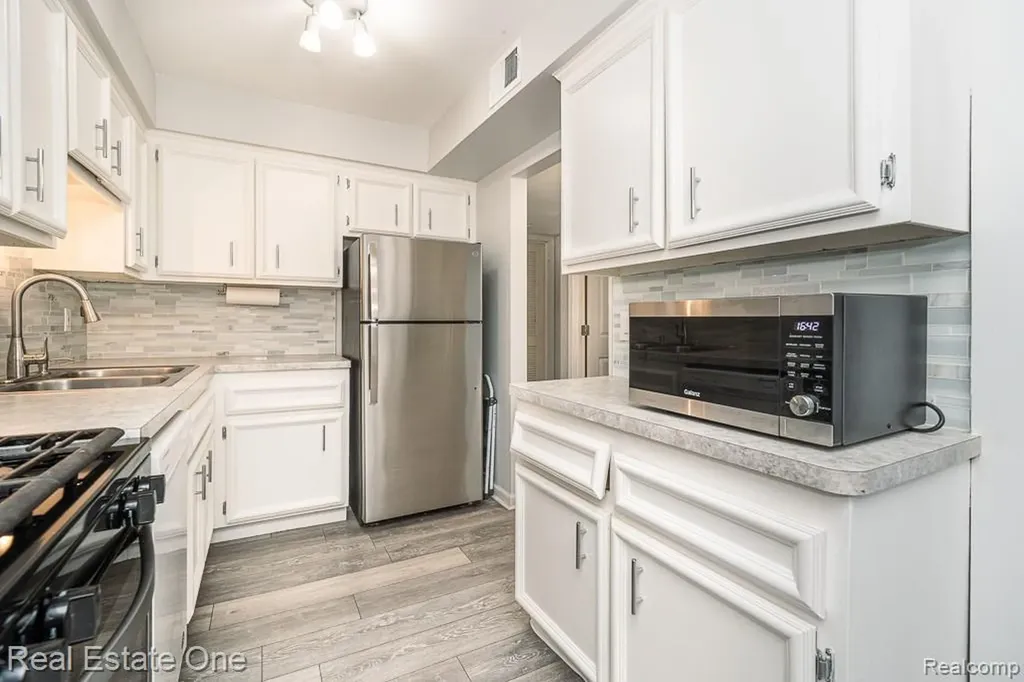 54795 Shelby Road Shelby Charter Township MI 48316