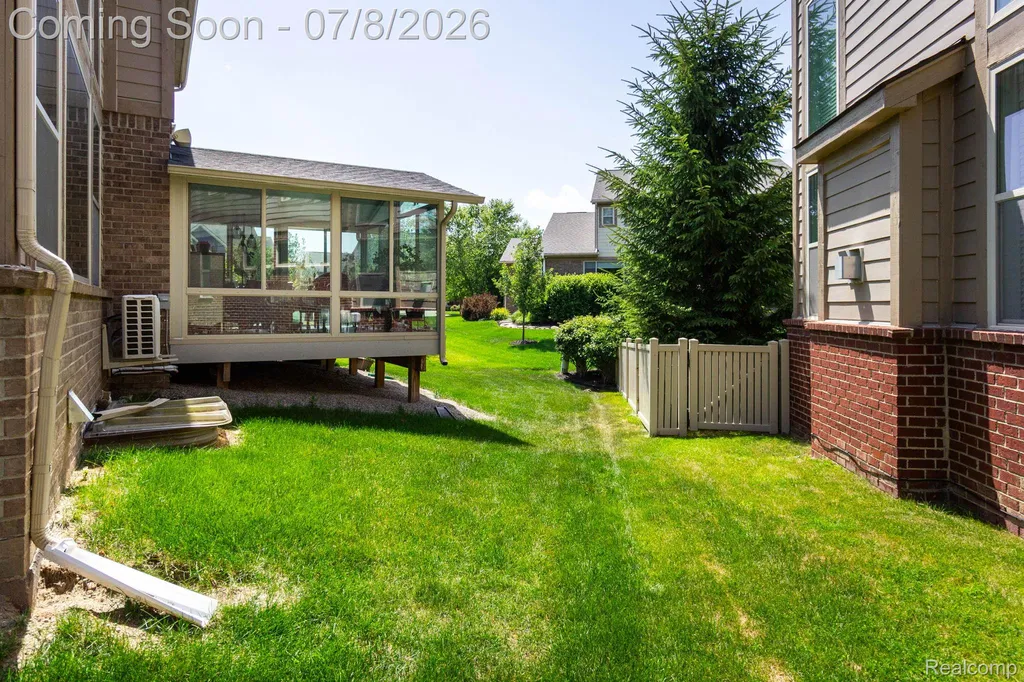 51103 Upland View Street Canton Charter Township MI 48188