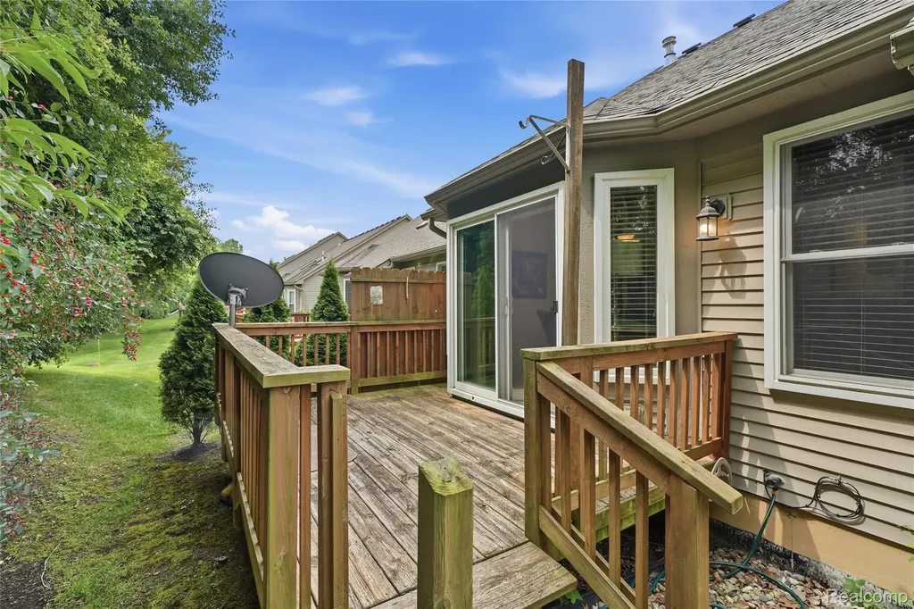 1195 Wind Chime Drive Waterford Charter Township MI 48327