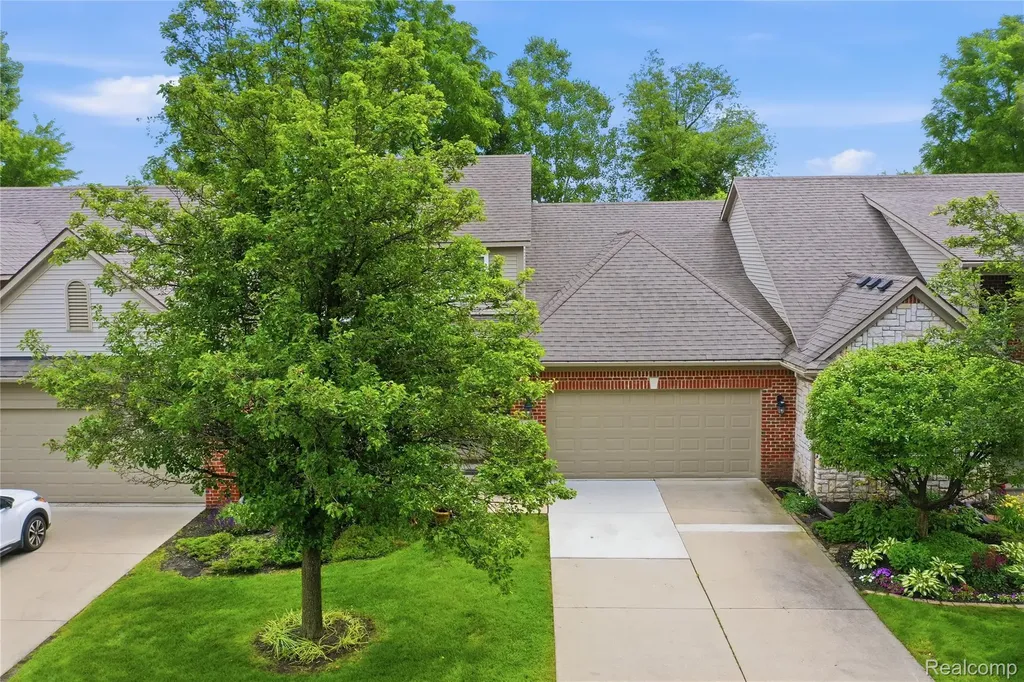1195 Wind Chime Drive Waterford Charter Township MI 48327