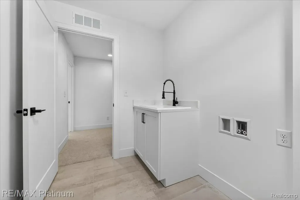 1309 Walloon Way Orion Charter Township MI 48360