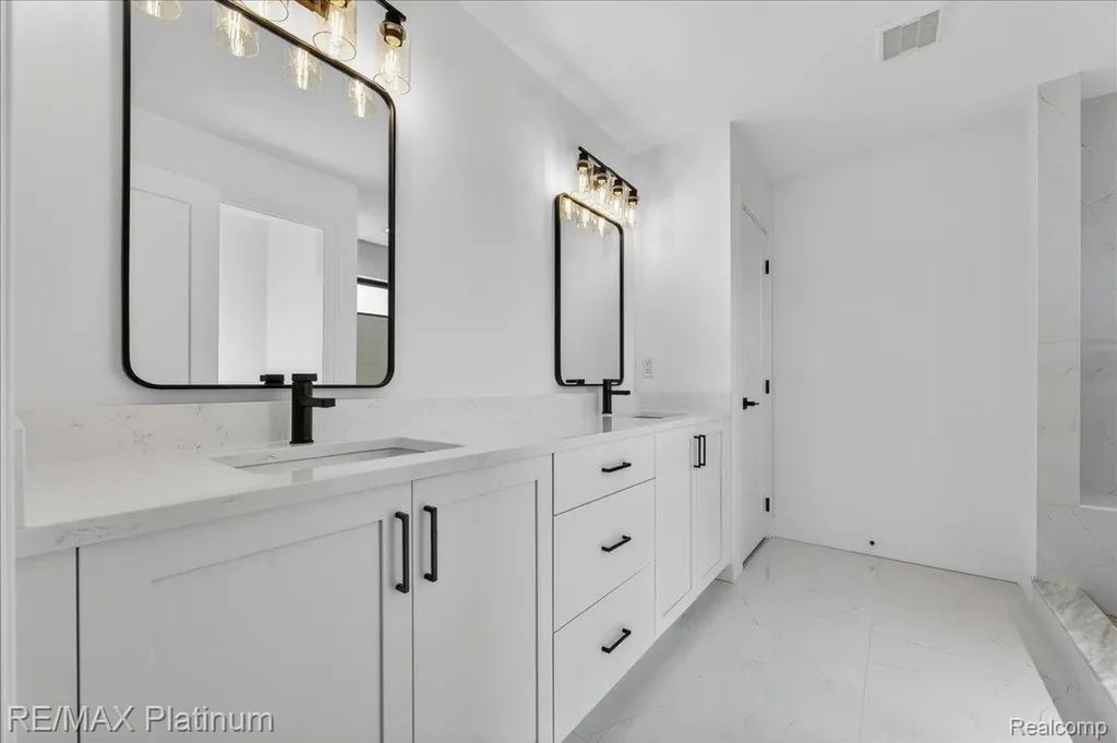 1309 Walloon Way Orion Charter Township MI 48360