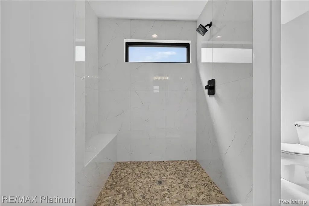 1309 Walloon Way Orion Charter Township MI 48360
