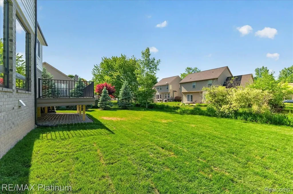 1309 Walloon Way Orion Charter Township MI 48360