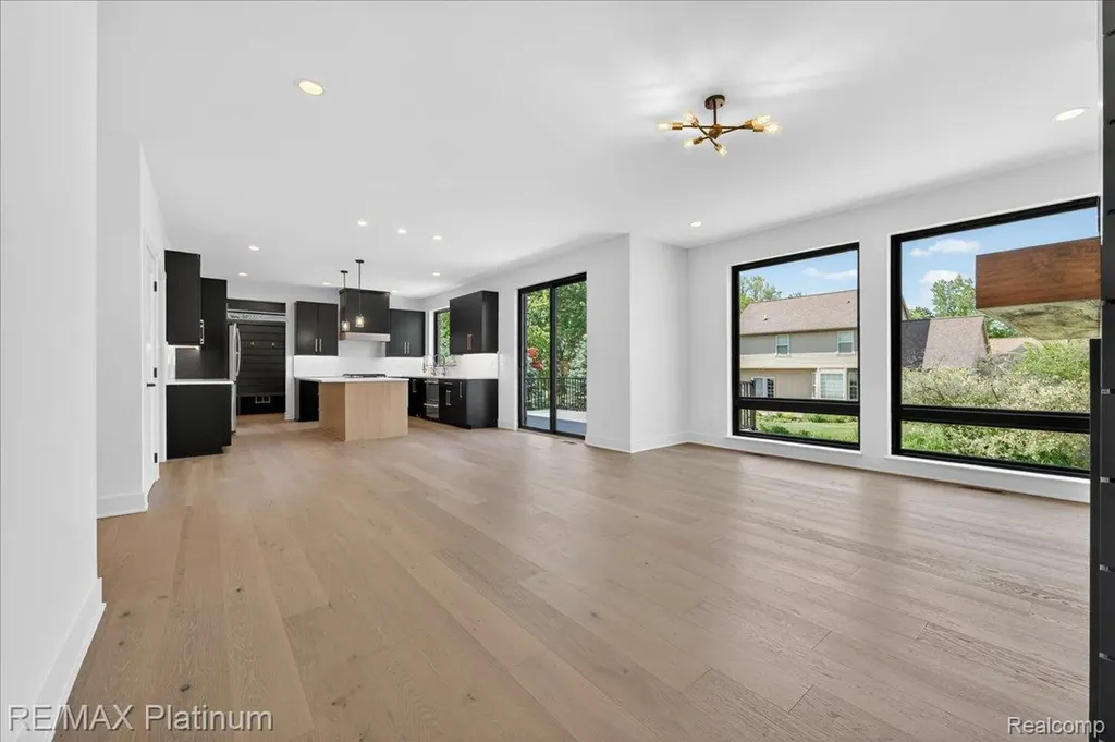 1309 Walloon Way Orion Charter Township MI 48360