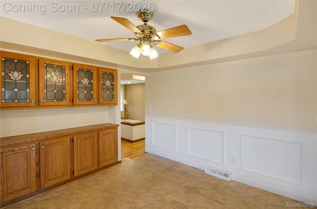 12437 De Grove Drive Sterling Heights City MI 48312