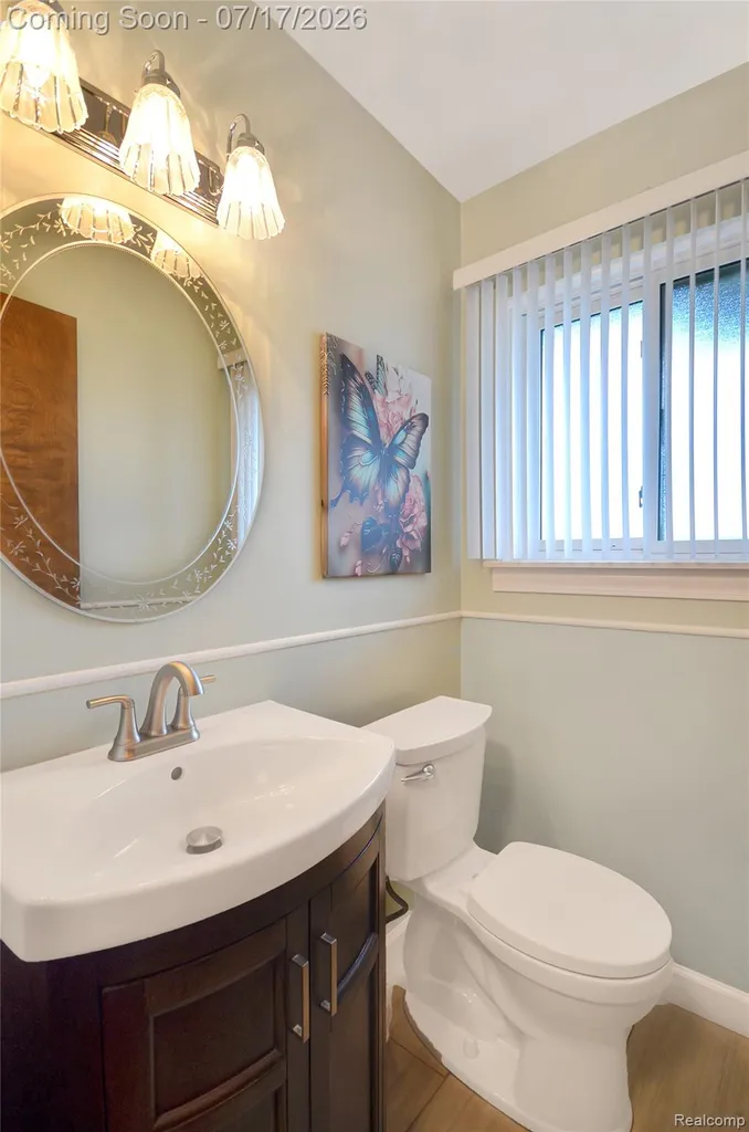 12437 De Grove Drive Sterling Heights City MI 48312