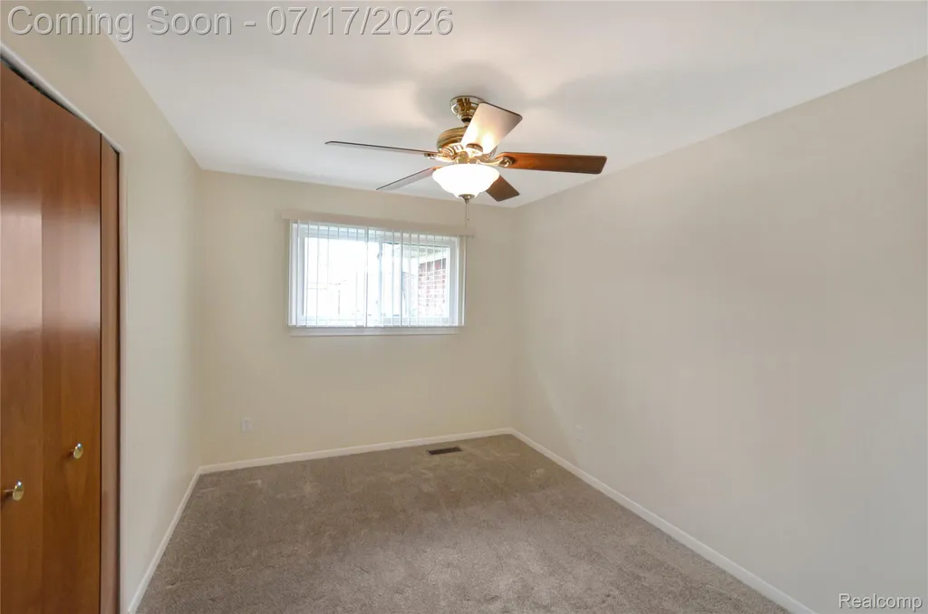 12437 De Grove Drive Sterling Heights City MI 48312
