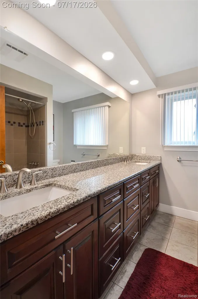 12437 De Grove Drive Sterling Heights City MI 48312