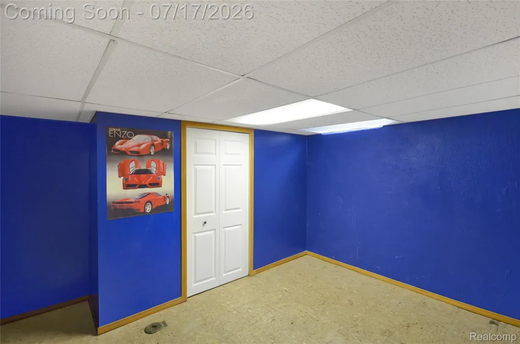 12437 De Grove Drive Sterling Heights City MI 48312