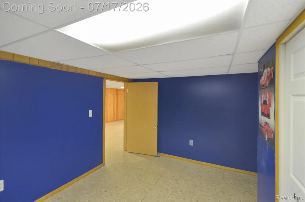 12437 De Grove Drive Sterling Heights City MI 48312