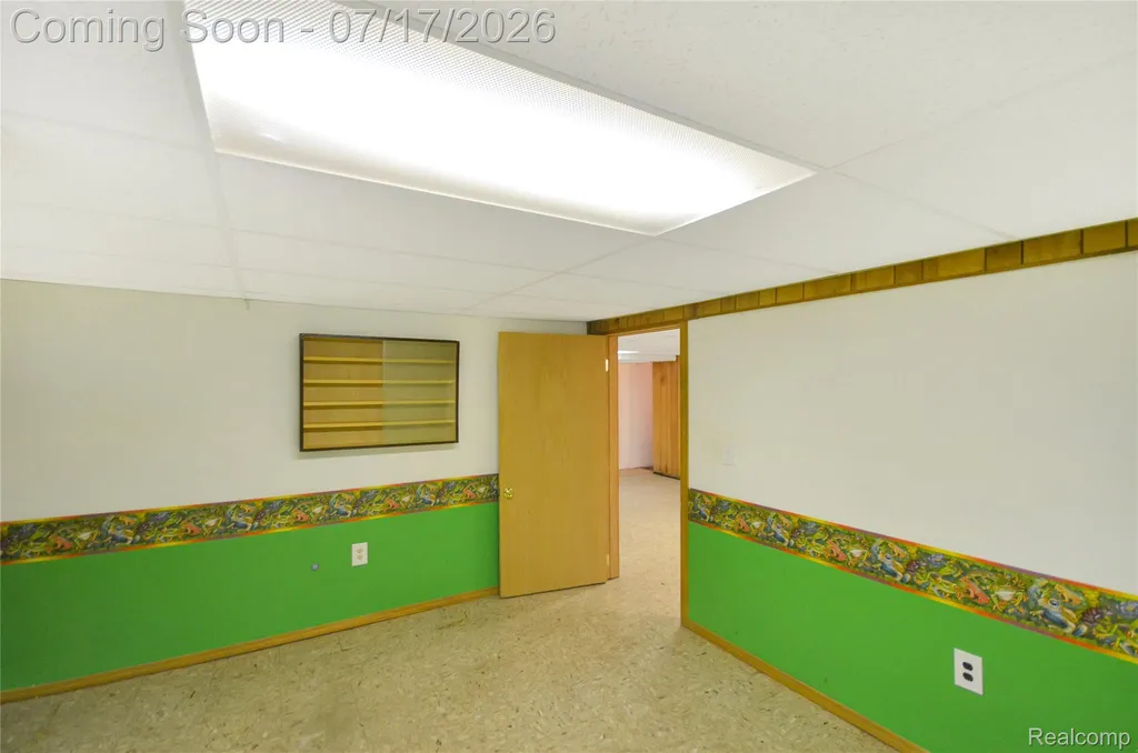 12437 De Grove Drive Sterling Heights City MI 48312