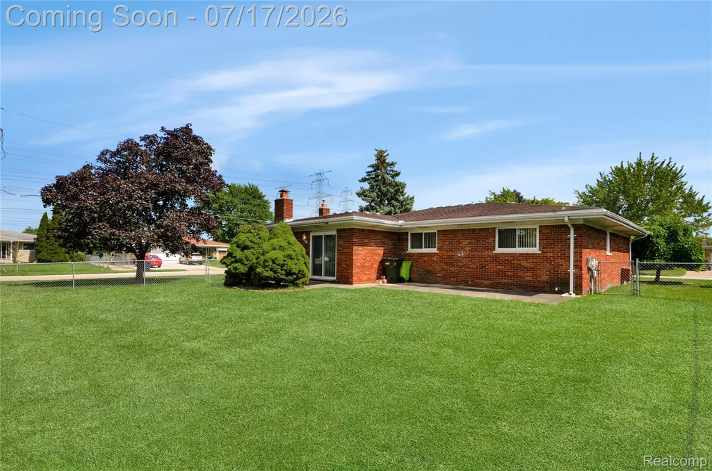 12437 De Grove Drive Sterling Heights City MI 48312