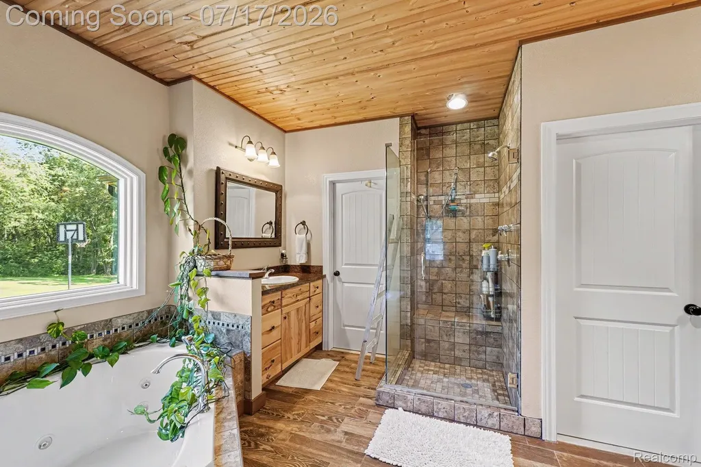 2250 E Coon Lake Trail Genoa Township MI 48843