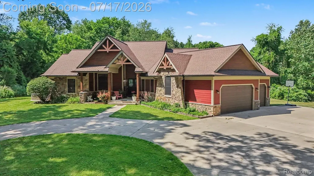2250 E Coon Lake Trail Genoa Township MI 48843