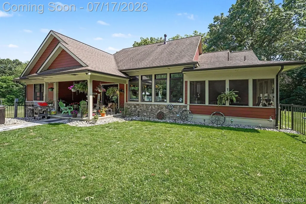 2250 E Coon Lake Trail Genoa Township MI 48843