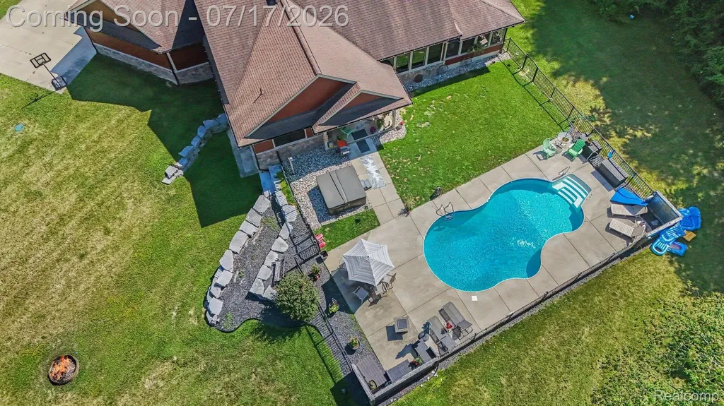 2250 E Coon Lake Trail Genoa Township MI 48843