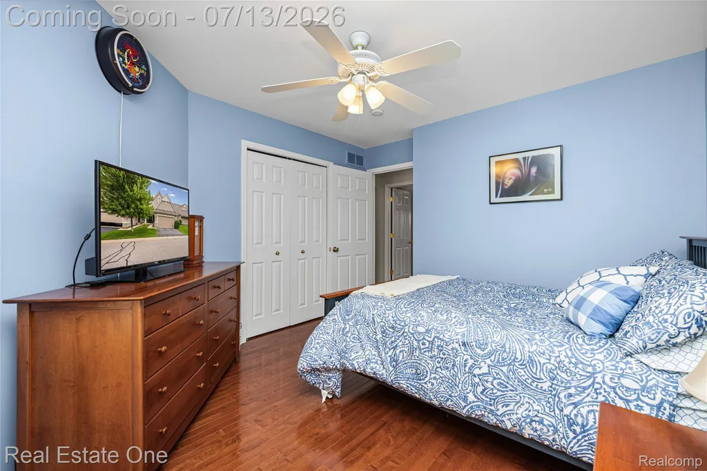 8206 Timber Trail White Lake Charter Township MI 48386