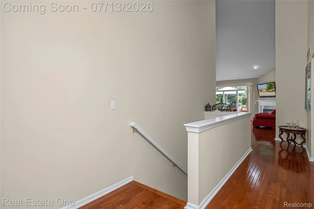 8206 Timber Trail White Lake Charter Township MI 48386