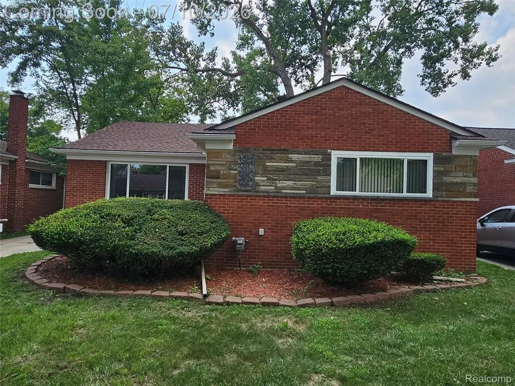 23091 Sussex Street Oak Park City MI 48237