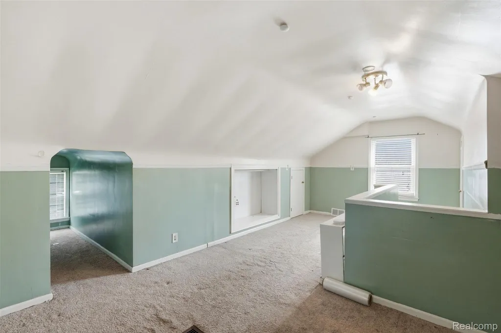 1427 Pearson Street Ferndale City MI 48220