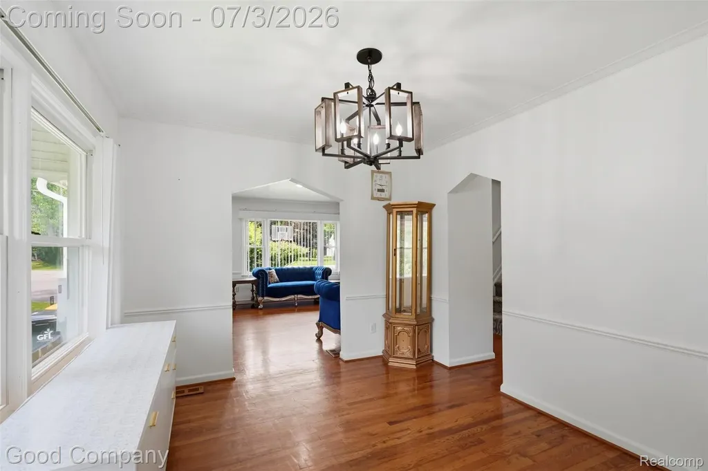29693 Medbury Street Farmington Hills City MI 48336