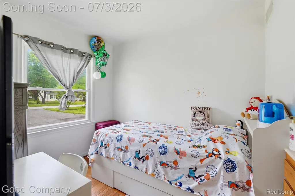 29693 Medbury Street Farmington Hills City MI 48336
