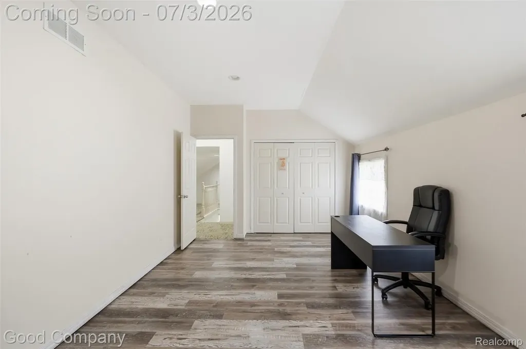 29693 Medbury Street Farmington Hills City MI 48336