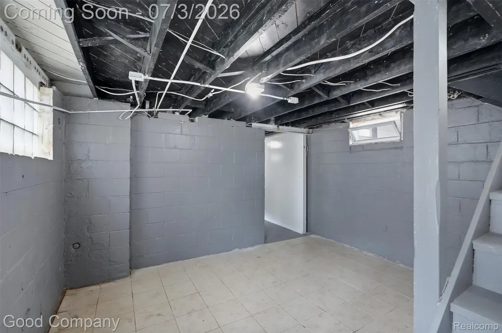 29693 Medbury Street Farmington Hills City MI 48336