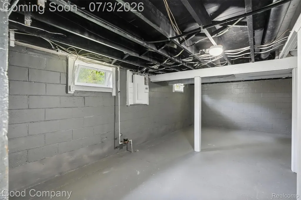 29693 Medbury Street Farmington Hills City MI 48336