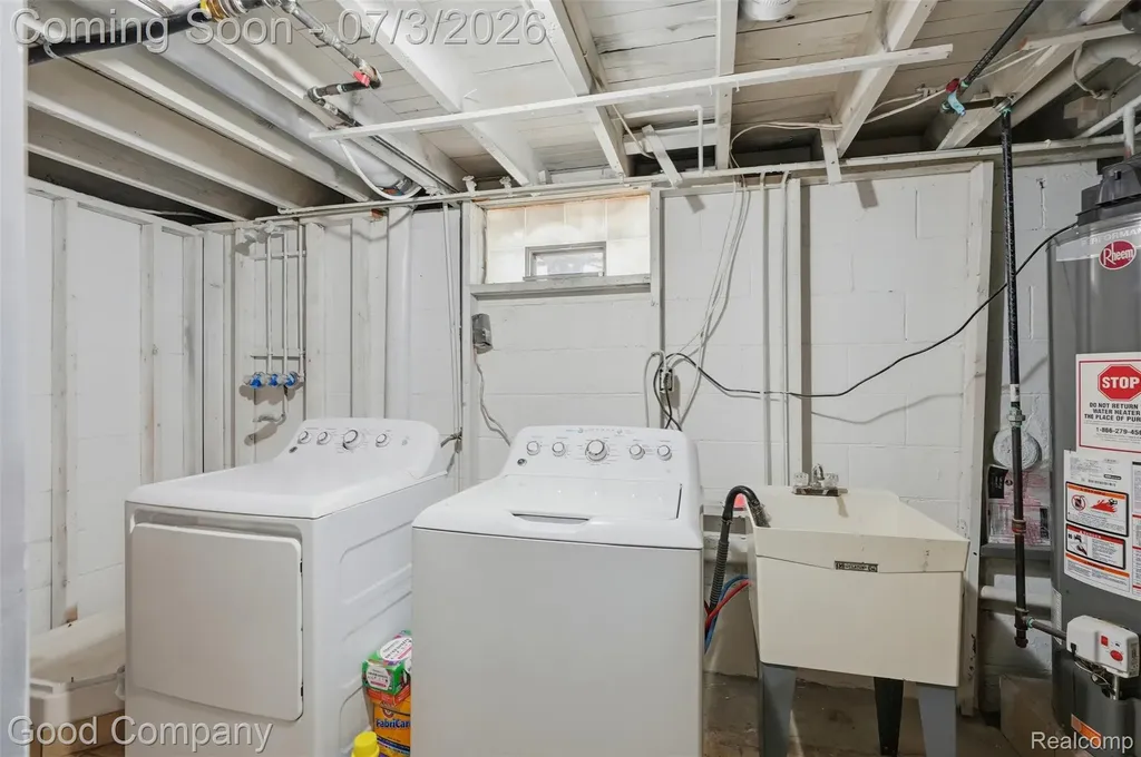 29693 Medbury Street Farmington Hills City MI 48336