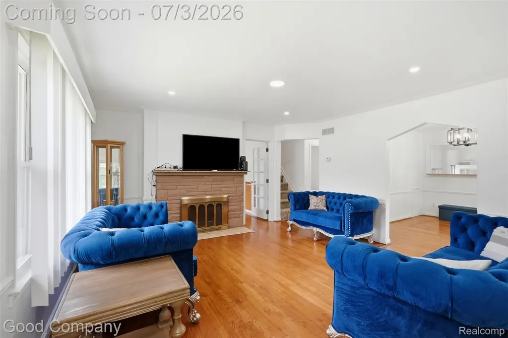 29693 Medbury Street Farmington Hills City MI 48336