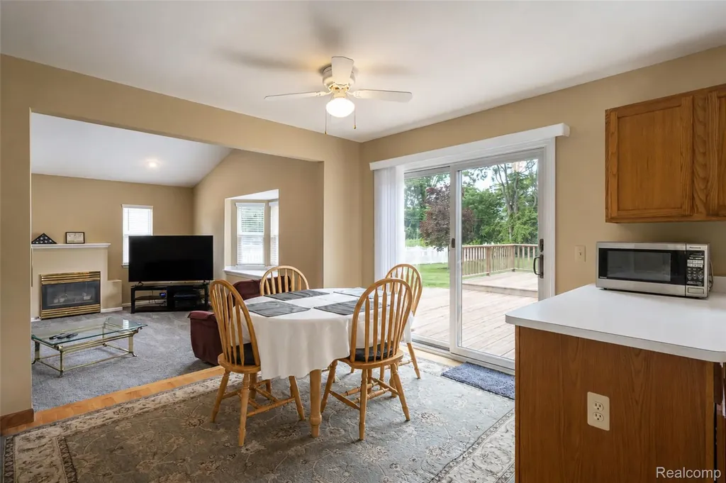 41585 Cherry Hill Road Canton Charter Township MI 48188