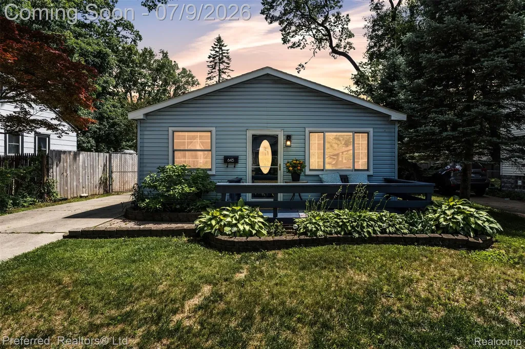 845 W Marshall Street Ferndale City MI 48220