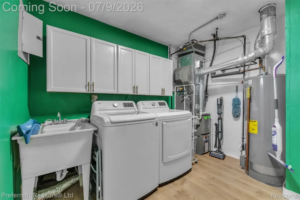 845 W Marshall Street Ferndale City MI 48220